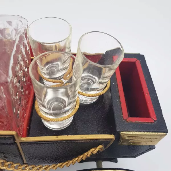 1960 Musical Bar Decanter & Shot glasses Shape of a carriage - Image 10