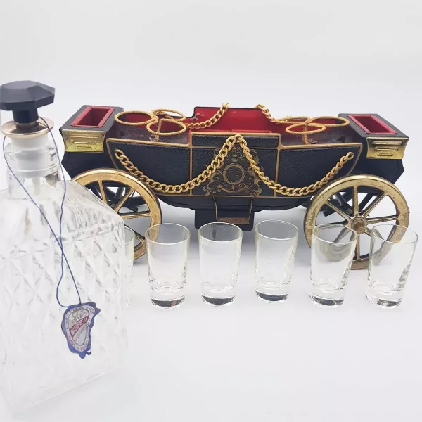 1960 Musical Bar Decanter & Shot glasses Shape of a carriage - Image 11