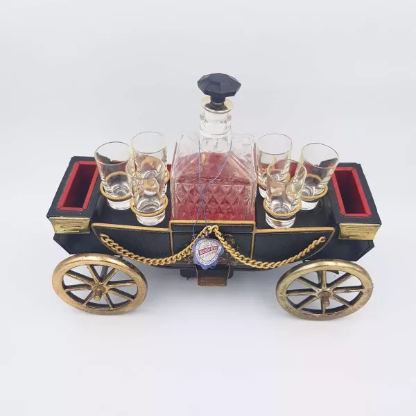 1960 Musical Bar Decanter & Shot glasses Shape of a carriage - Image 15