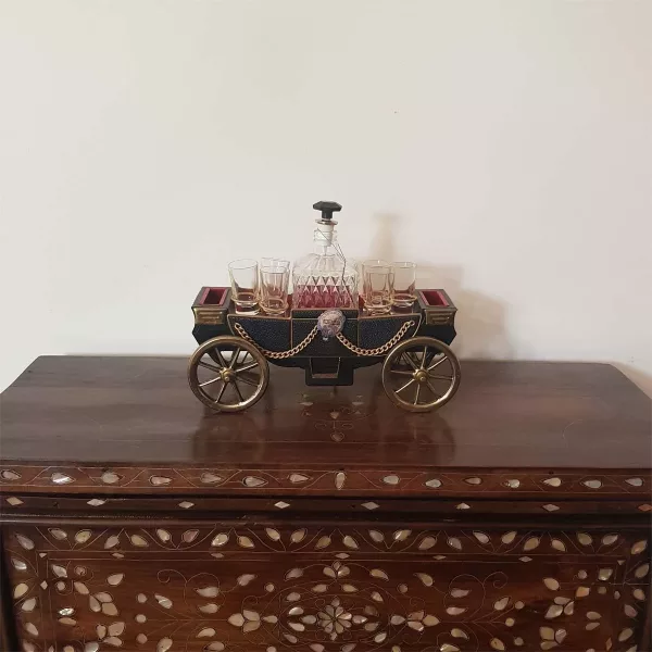 1960 Musical Bar Decanter & Shot glasses Shape of a carriage - Image 16