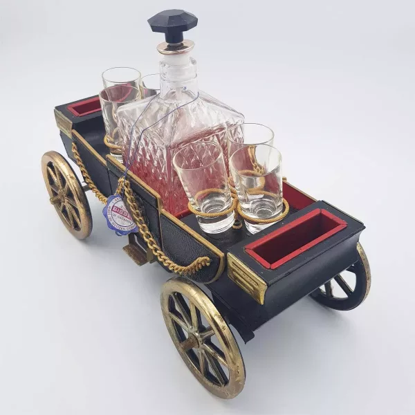 1960 Musical Bar Decanter & Shot glasses Shape of a carriage - Image 2