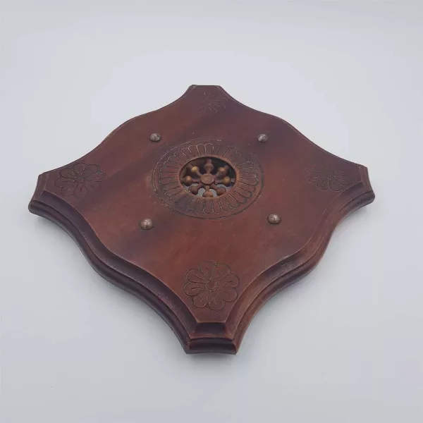 Wood trivet Engraved Central medallion France 1950s - Image 3