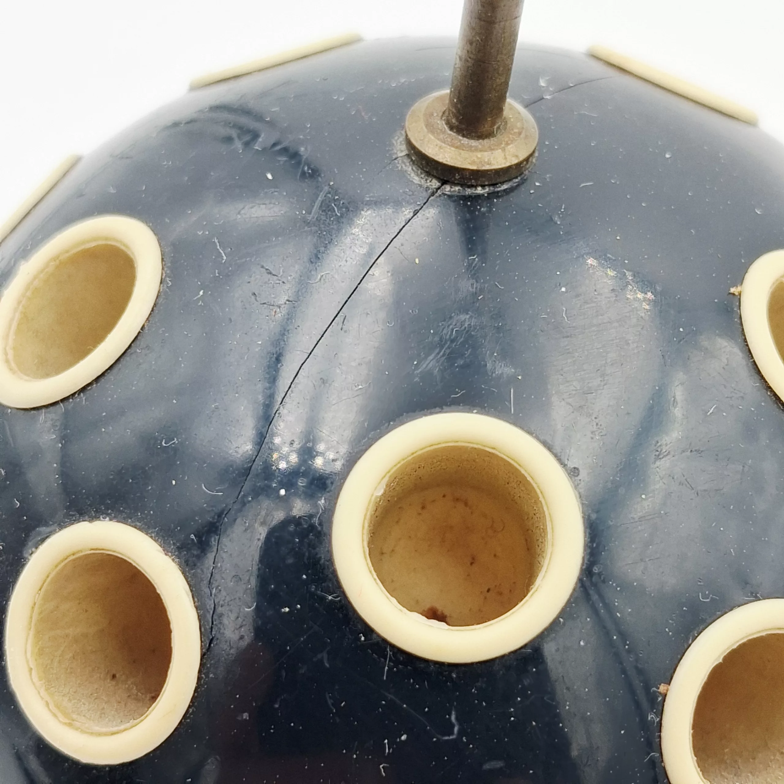 Vintage cigarettes dispenser Sputnik black & white