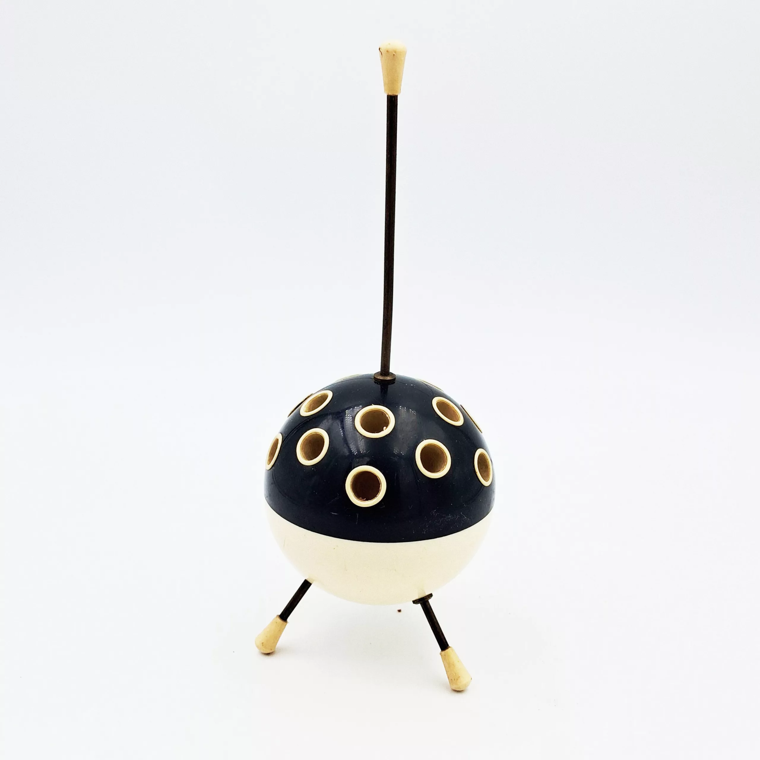 Vintage cigarettes dispenser Sputnik black & white