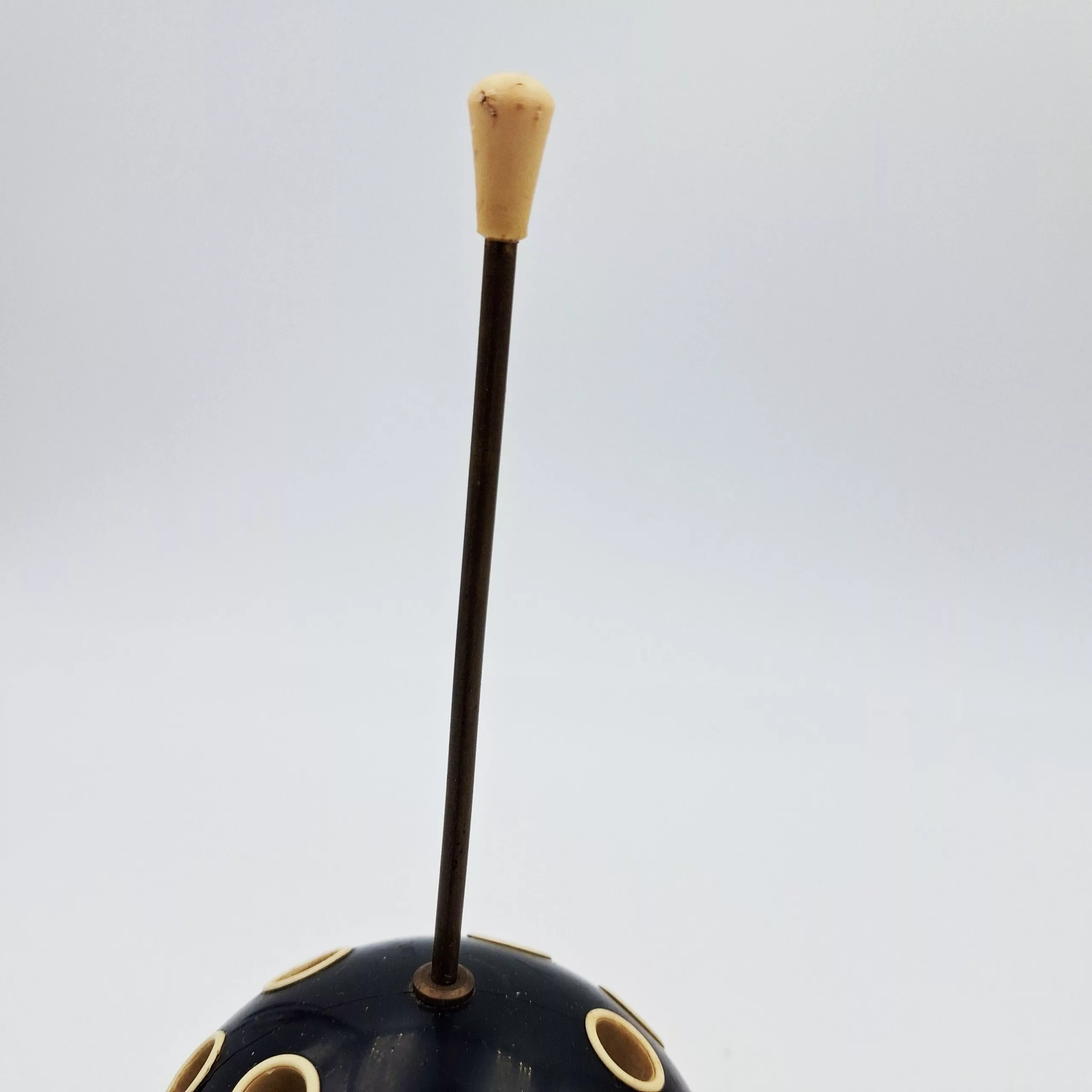 Vintage cigarettes dispenser Sputnik black & white